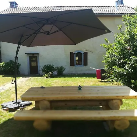 Les Arrebourits 4 Etoiles * Anères